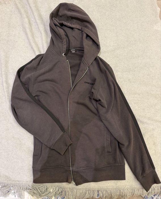 зіпка Diesel коричнева