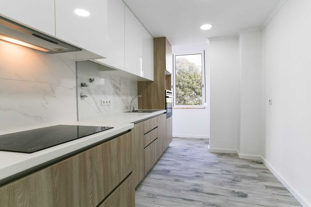 T2 Queluz (Totalmente Remodelado) — Queluz E Belas, Lisboa