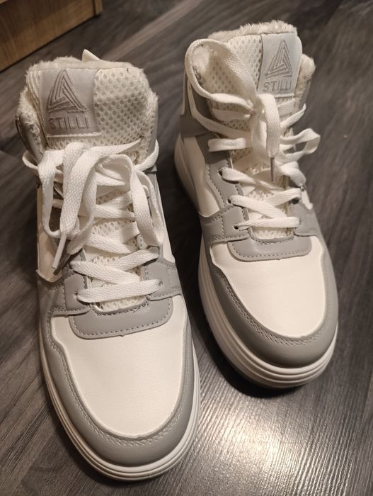 Чоботи зимові кросівки високі 40 р