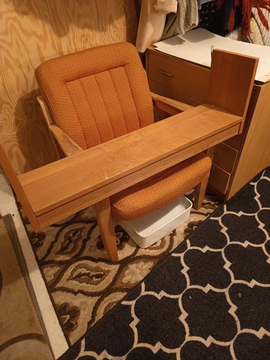 Półka wisząca na książki, mała.