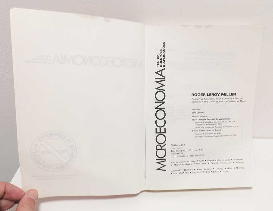 Microeconomia - Teoria, Questões e Aplicações, de Roger LeRoy Mille