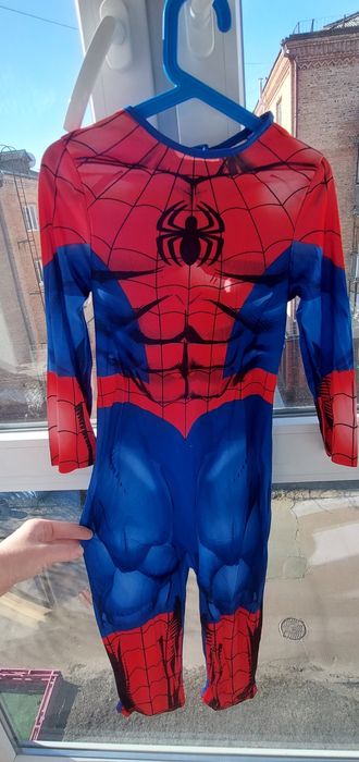 Зіркові війни, людина павук, залізна, Маршал, Бетмен, халк