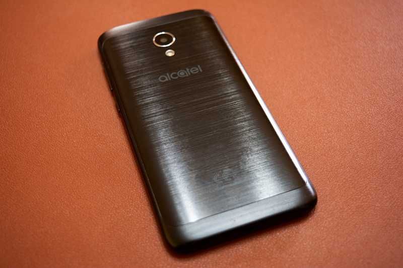 Smartphone Alcatel One Avariado Para Peças