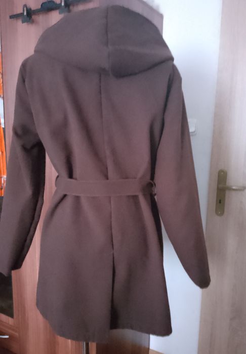 Płaszczyk flauszowy jesienny z kapturem