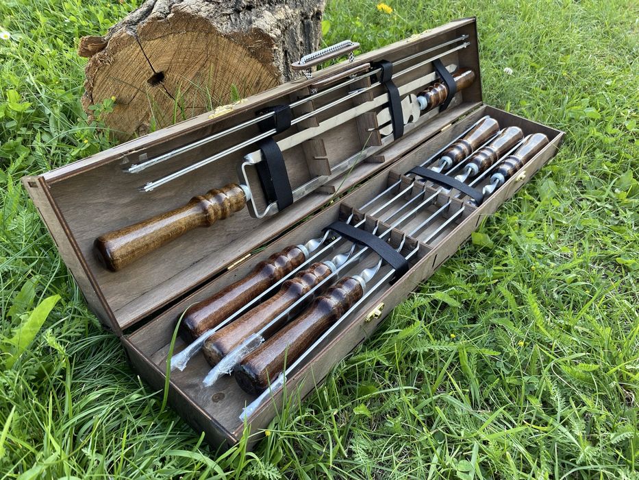 Подарунковий набір шампура+ розкладний мангал