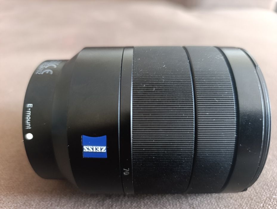Обєктив zeiss 24-70 для sony fe