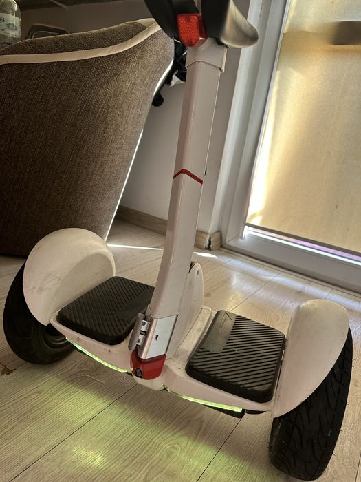 Minisegway (hoverboard) Ninebot Mini Pro.