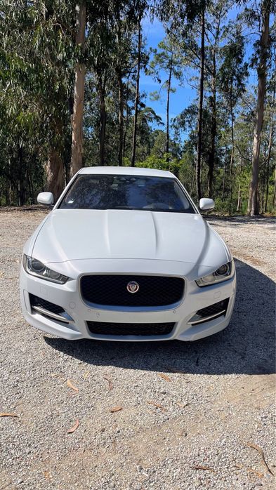 Vendo Jaguar XE 20d Aut.R SPORT foto 3