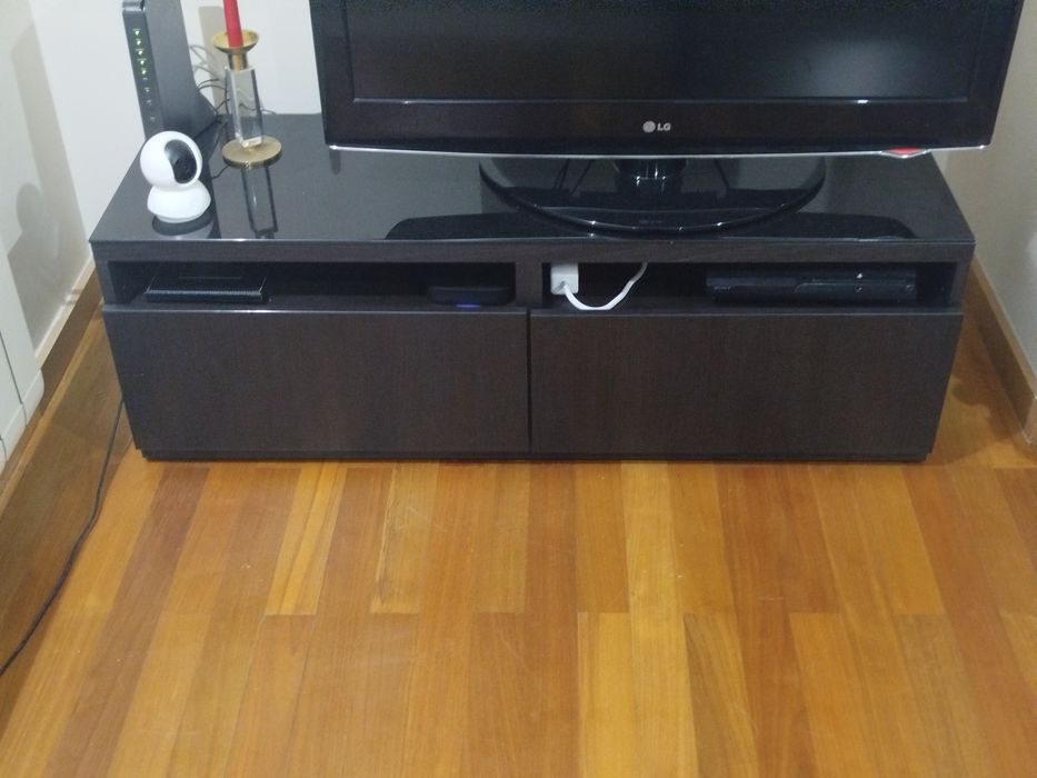 Móvel TV Besta IKEA preto castanho