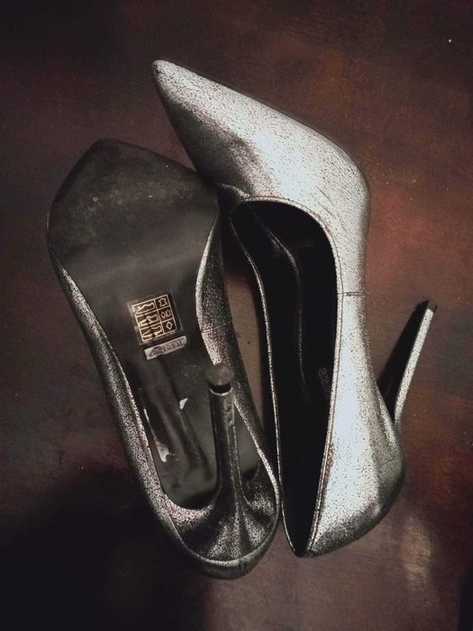 Buty na obcasie rozmiar 39