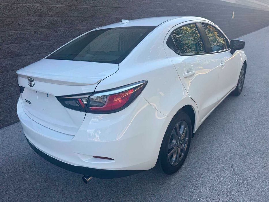 Toyota Yaris LE      2019