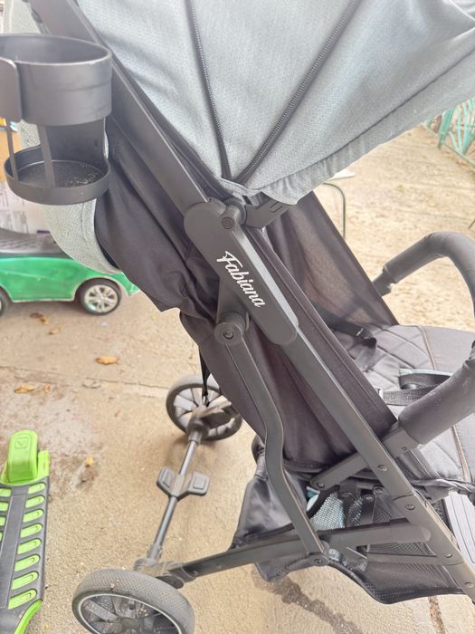 Продам коляску .Стан нової