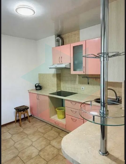 Продам затишну 2к каартиру 12 квартал Тера