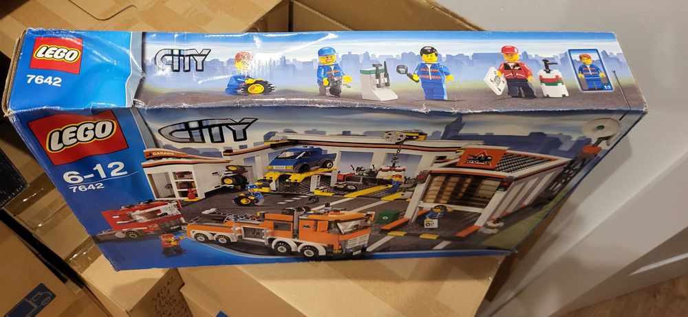 Lego 7642 Warsztat samochodowy - nowe (zgniecione pudełko)