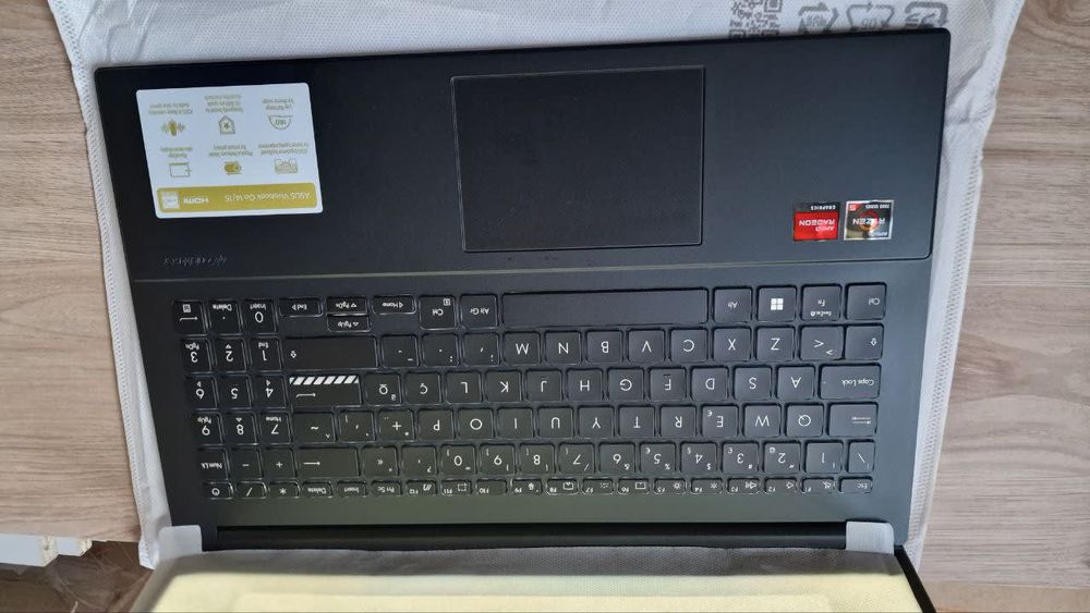 Portátil ASUS E1504FA-R57ALHDPB1