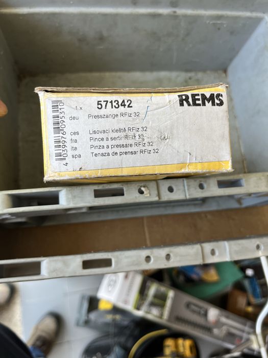 Tenaz de prensar REMS RFIz 32