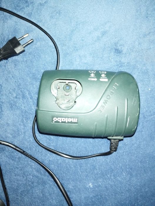 Зарядное устройство для инструмента