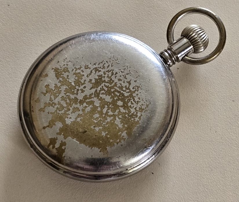 Годинник Ingersoll Radiolite карманний вінтажний.