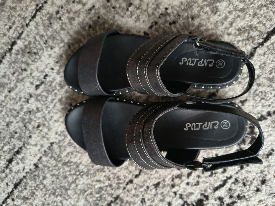 Sandaly ENPLUS 39. Nowe