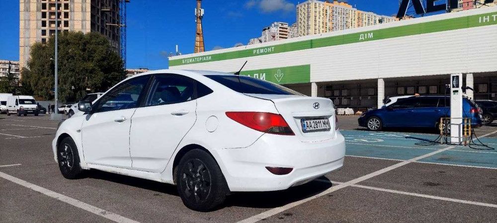 Hyundai Accent 2013 VIN Z94CT41CADR216152 фото оголошення 2 з 20