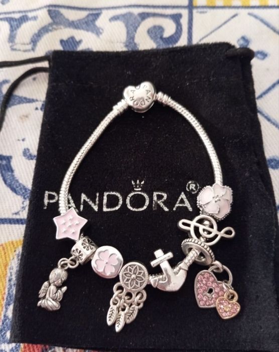 Pulseira Pandora ( Entrega  em lisboa ou almada )