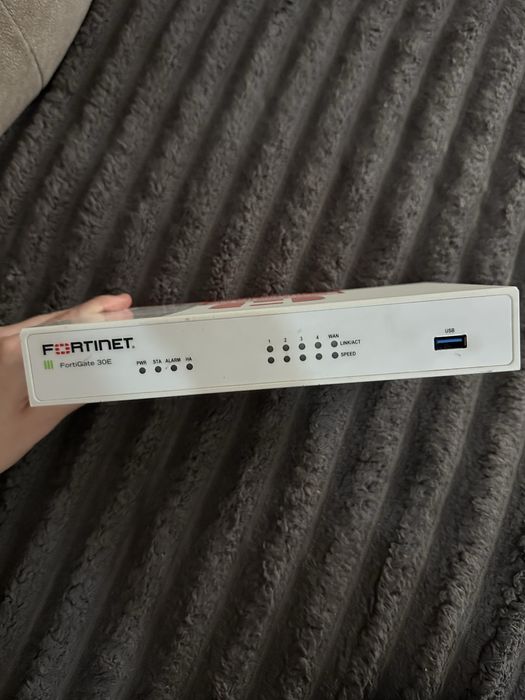 Fortinet FortiGate 30E (FG-30E)