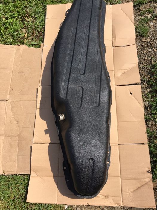 Паливні баки Mitsubishi Pajero Wagon на бензин і дизель