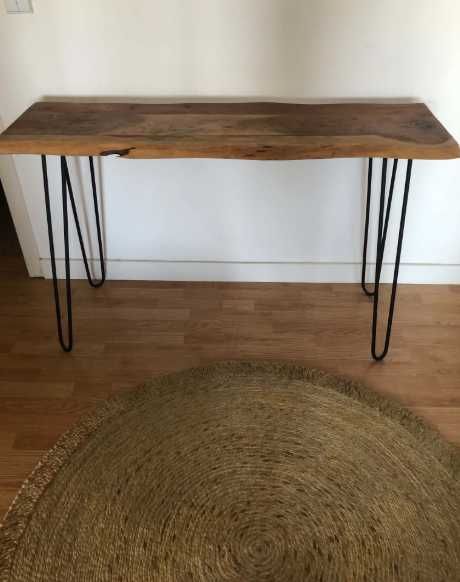 Mesa consola / aparador de entrada – madeira e metal