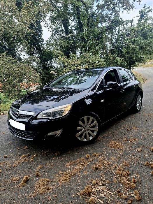 Opel Astra 1.4 Cosmo 1 dono 2011 — photo 2