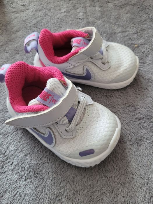 Adidasy dla dziewczynki