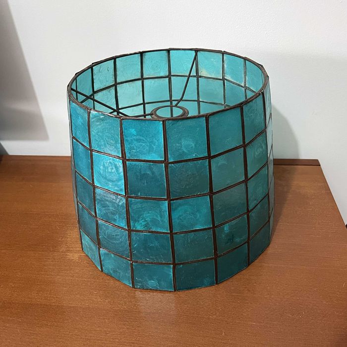 Candeeiro com Abajur Azul de Teto Kintama – Gato Preto