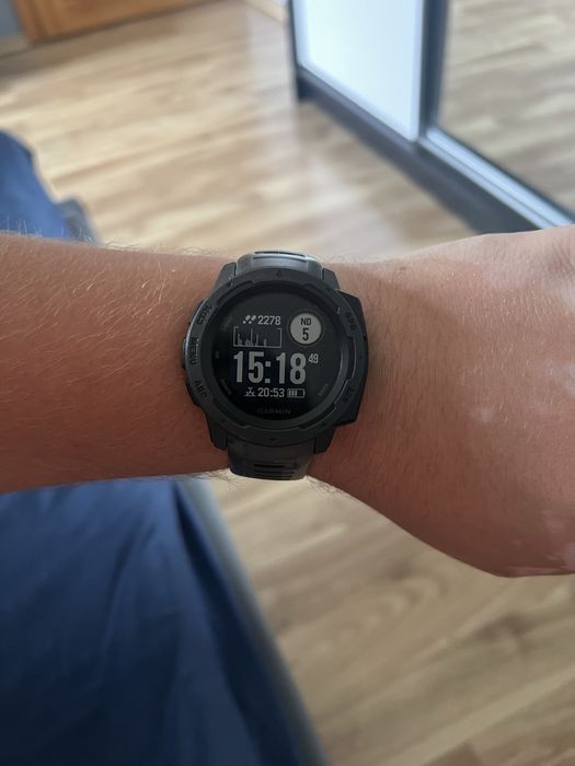 Garmin instinct