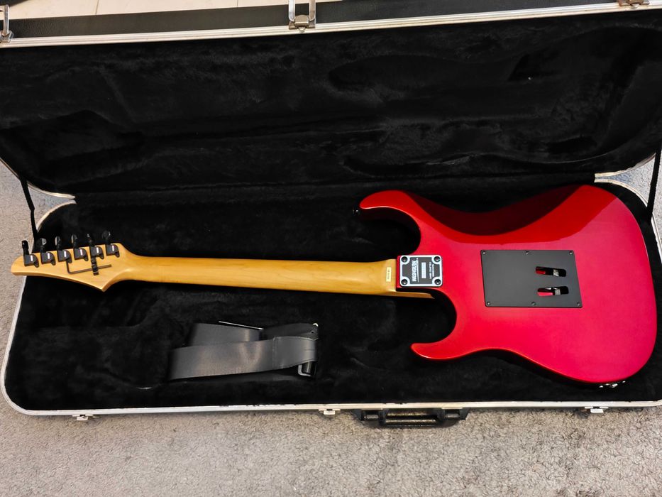 Guitarra Elétrica Washburn MG-44