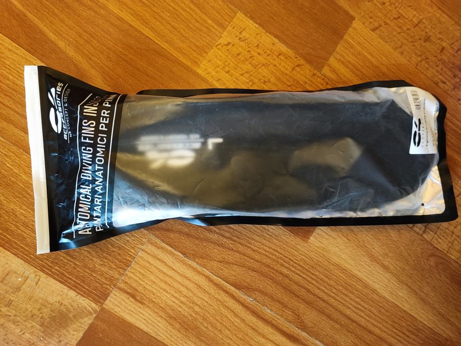 C4 Palmilhas para barbatanas