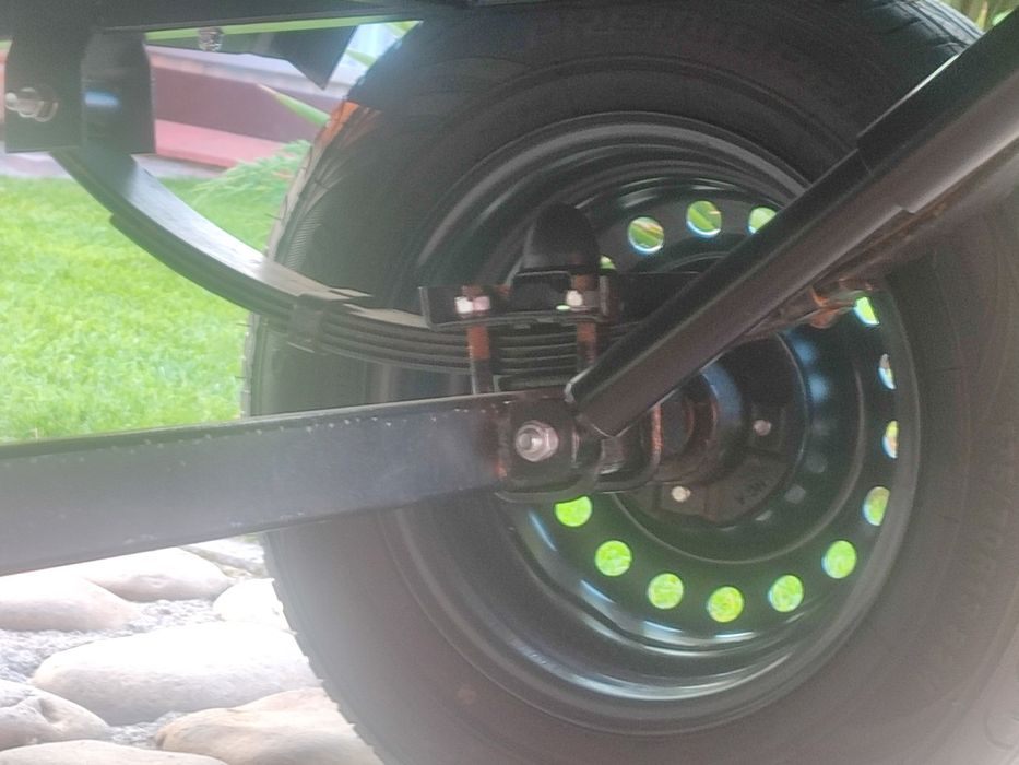 Причіп прицеп прицепи до легкового авто