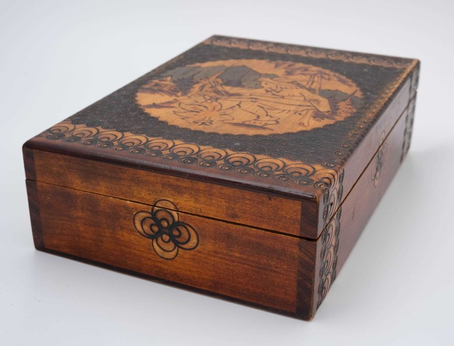 Szkatułka drewniana pirografia cepelia