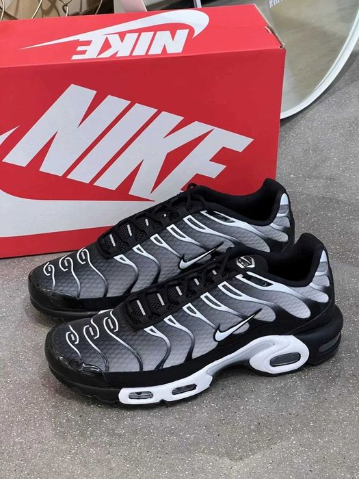 Air Max TN Plus Black R.41
