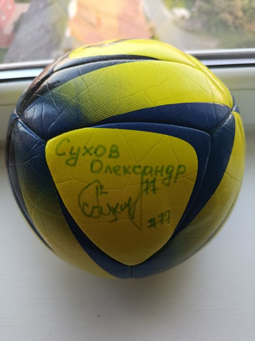 Продам футзальний м'яч розмір 4