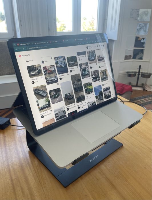 Microsoft Surface Laptop Studio + Caneta