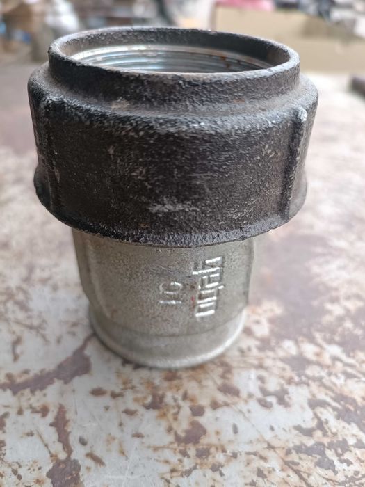 Муфта фитинг  Ду 50  универсальный чугунный зажимной