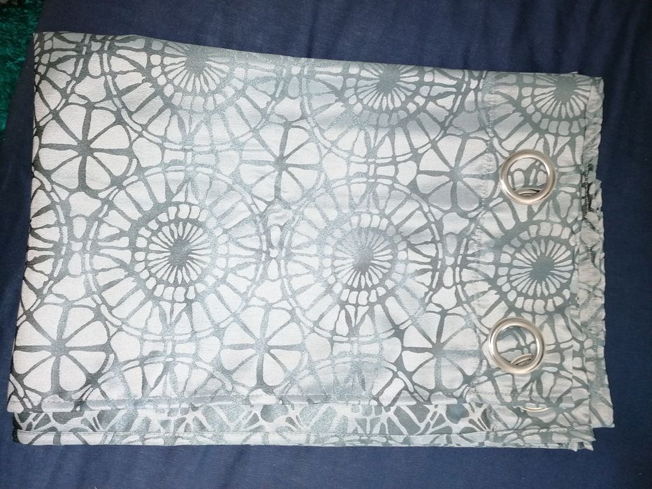 Conjunto de cortinados com varão