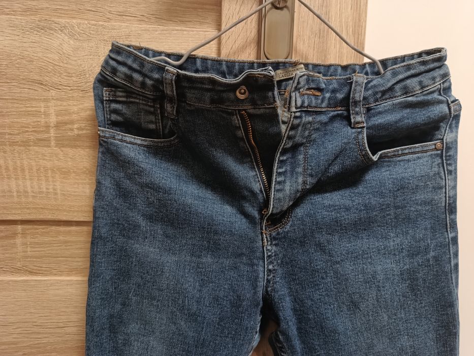 Damskie spodnie jeansy