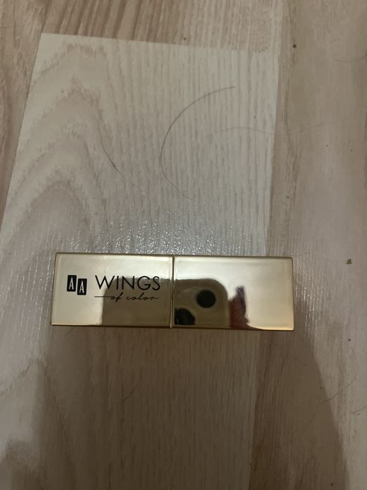 Szminka AA wings