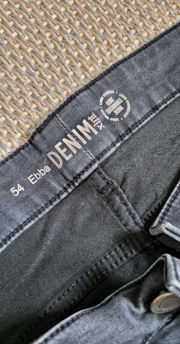Jeansy damskie czarne r.50
