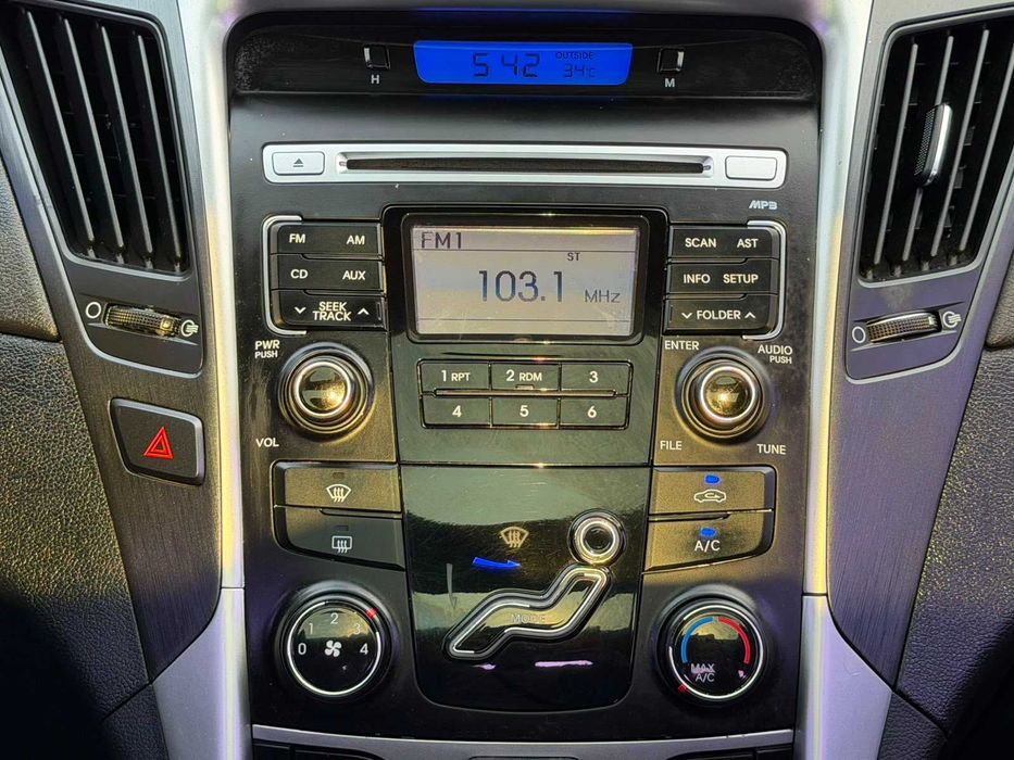 Hyundai Sonata 2011