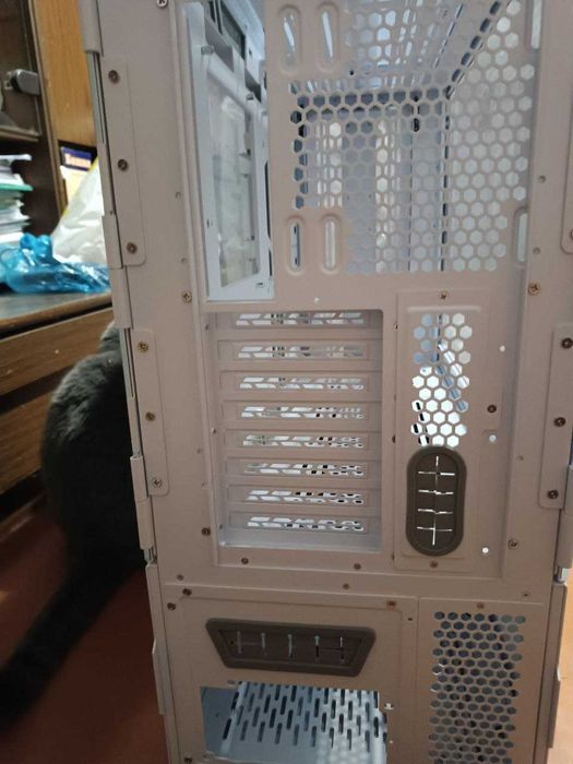 Корпус LianLi V3000 PLUS White GGF Edition для сервера чи відеонагляду