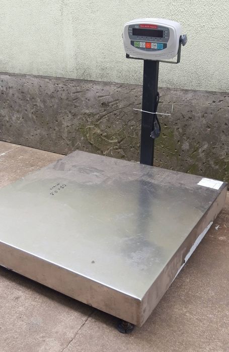 Продам ваги.Діапазон від 0 до 150 кг