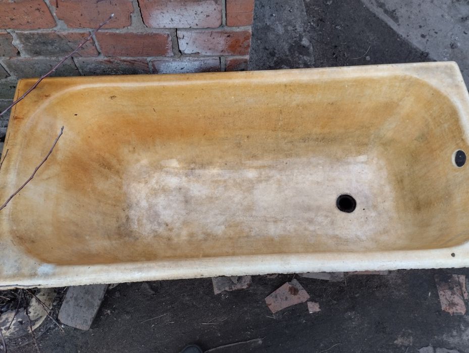 Ванна чавунна б/в