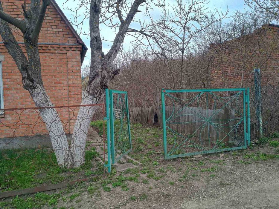 Дубово — будинок з ділянкою 6 соток