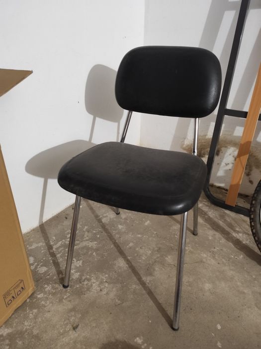 Cadeira antiga para escritório
